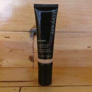 Mary Kay light-medium cc cream